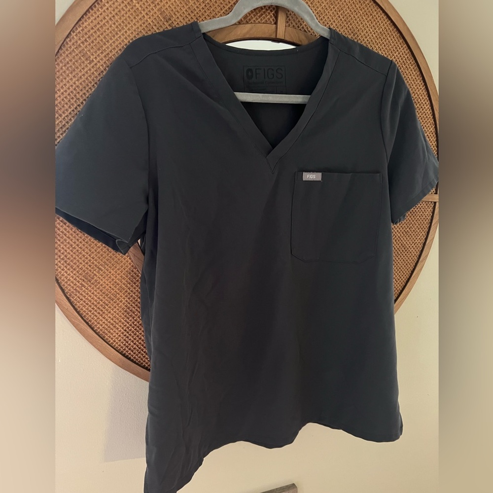 Figs scrub set in great condition